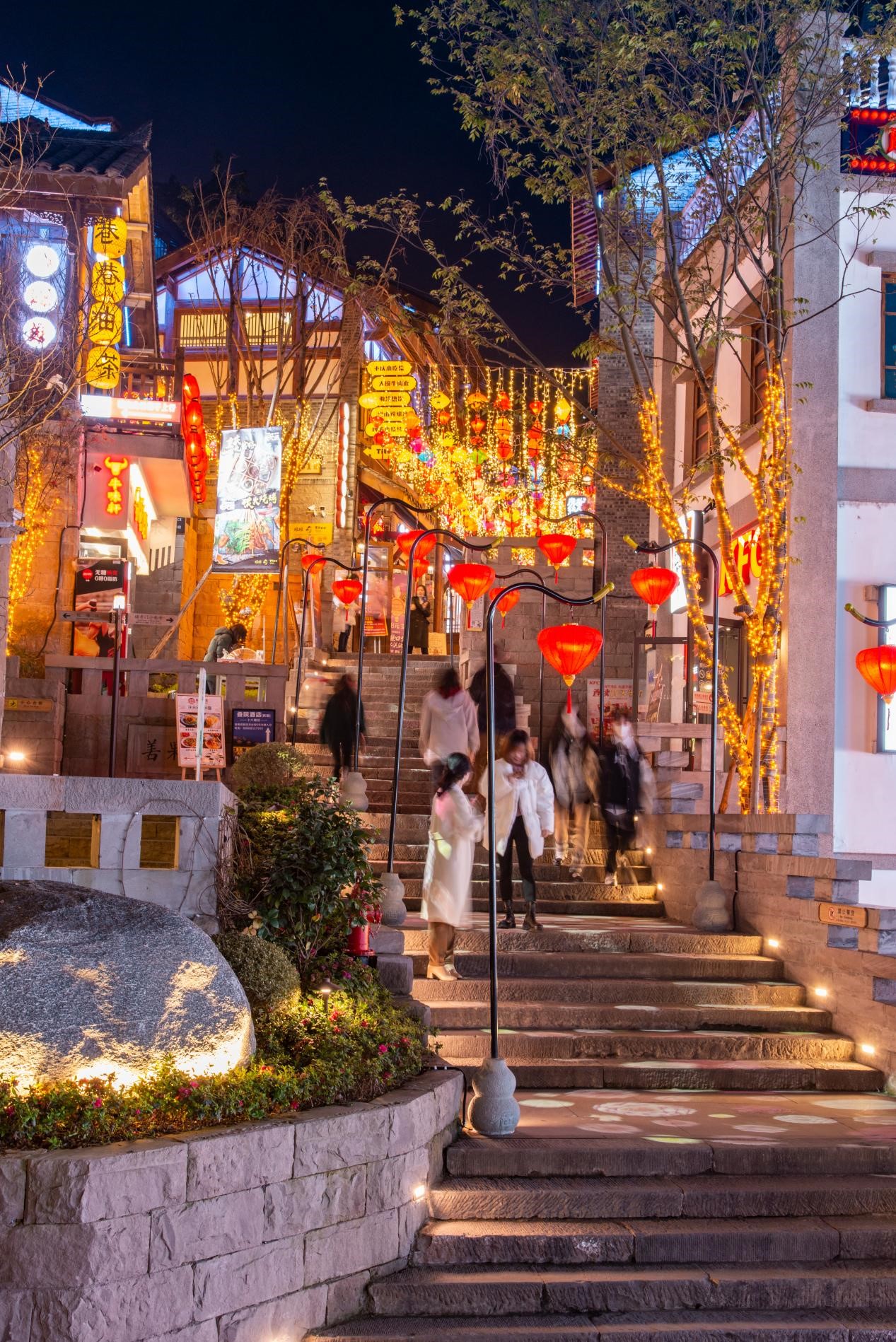 文旅夜游，帶動(dòng)城市經(jīng)濟(jì)發(fā)展的一把好手！01